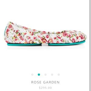Rose garden tieks size 9